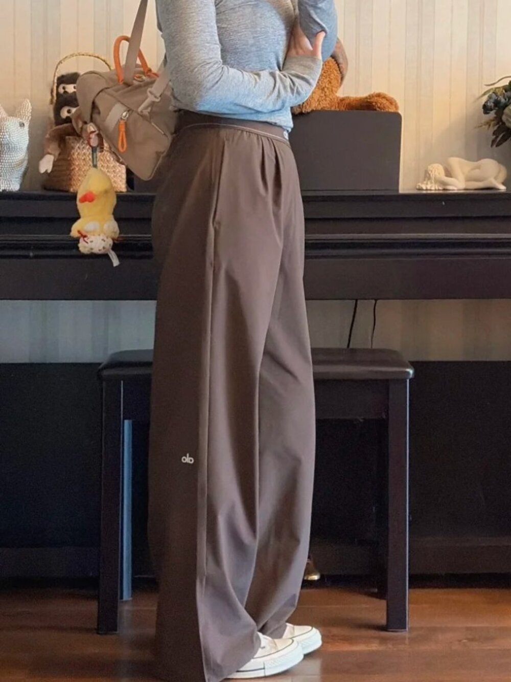 Espresso ALO YOGA Suit Up Pants🤎Casual Chic Loose Fit Regular 30" Inseam🍏XS/S - Picture 7 of 7